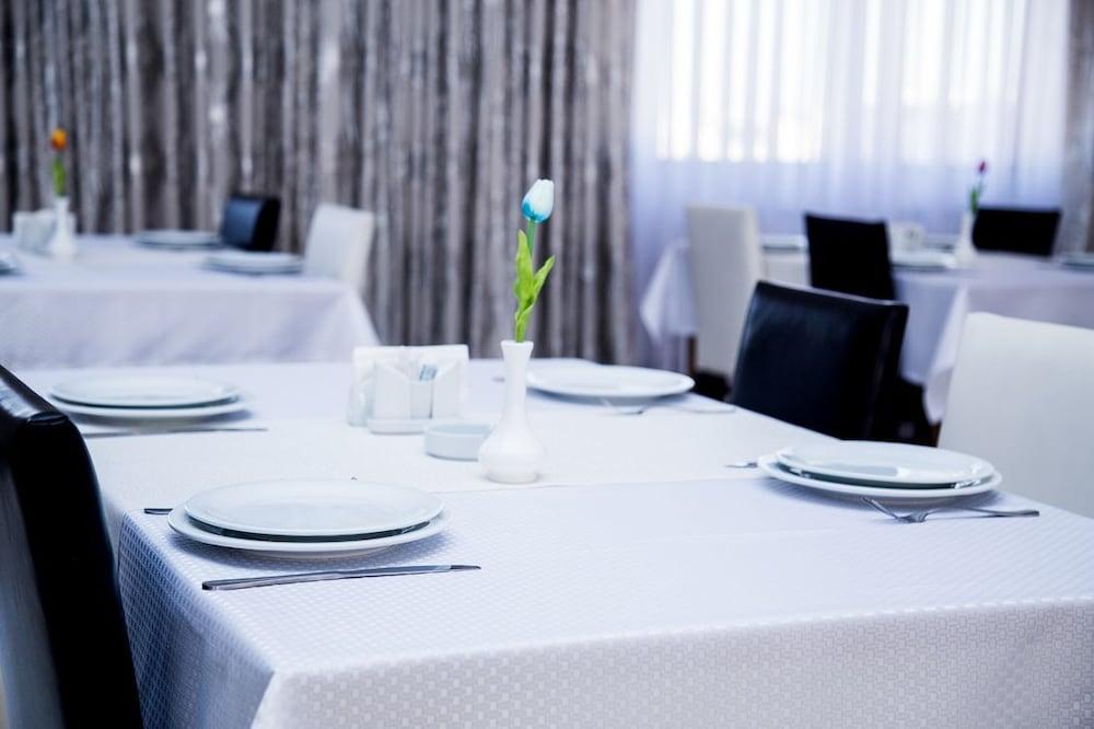 Astola Hotel Baku Exteriér fotografie